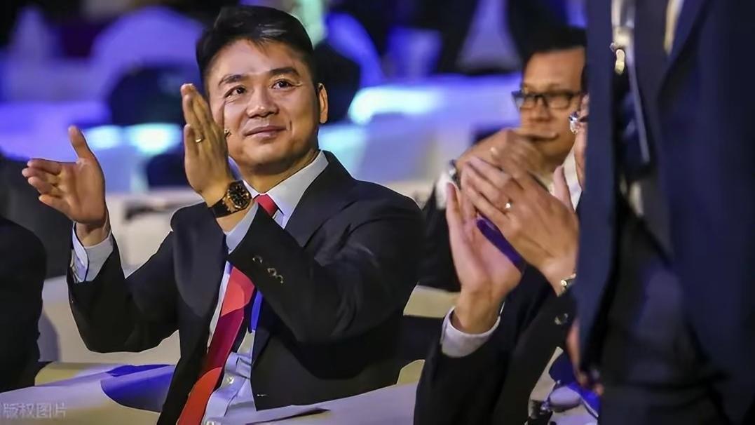 欧盟|退休还是垂帘听政？刘强东卸任京东CEO，“好兄弟”徐雷接任