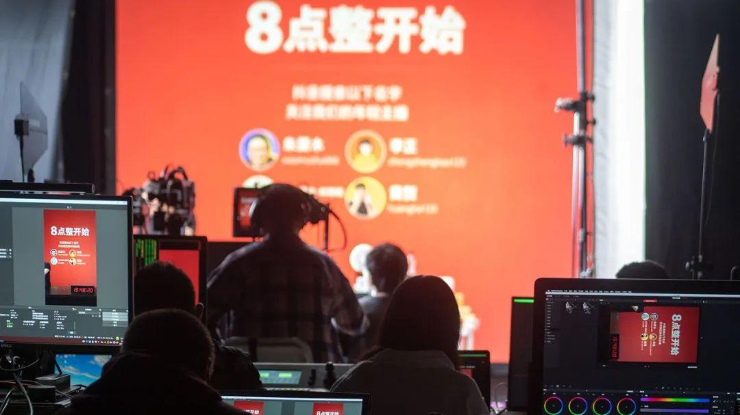 CPU|「真还传」大结局？罗永浩将进军 AR 行业