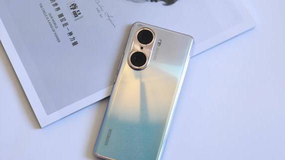 荣耀|1亿主摄+4800mAh电池，6nm芯片加持，荣耀60Pro强悍的不仅是颜值