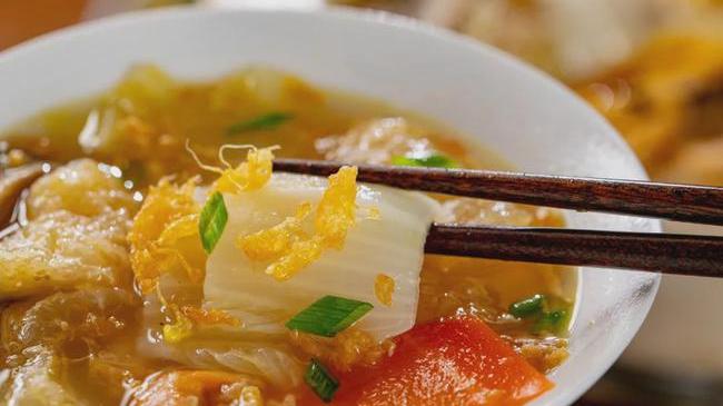 凉拌菜|过年吃伤了，这一碗养胃汤太清爽！10分钟搞 定