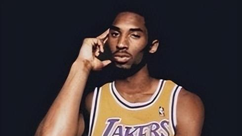 小米|科比带队最差战绩17胜，库里26胜，那么詹姆斯和邓肯呢？