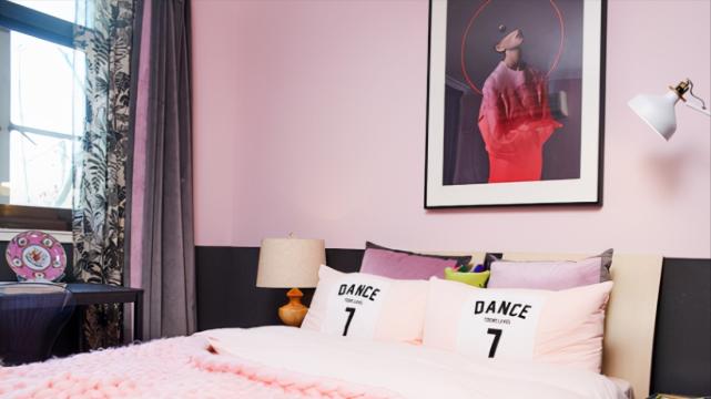 124平现代风三居室，一个粉粉嫩嫩的空间