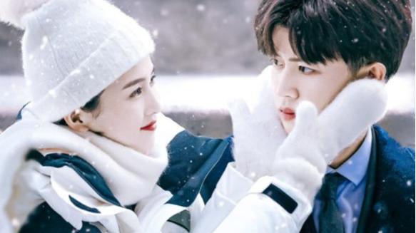 谭松韵|《请叫我总监》刚来，谭松韵又传新剧，看到题材粉丝却开始刷屏