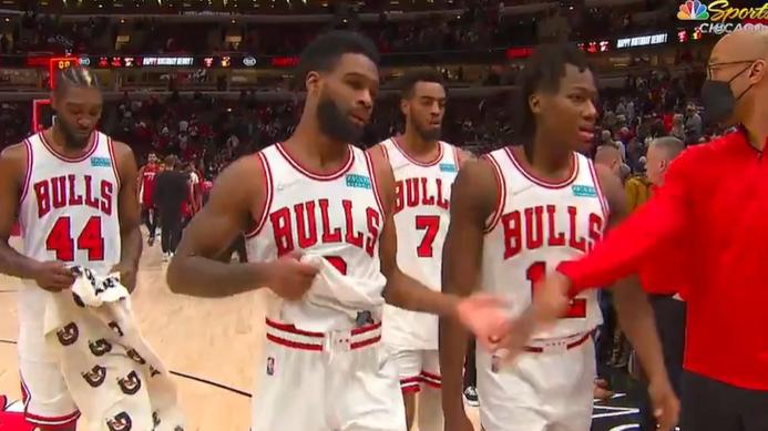 公牛队|2胜19负！NBA头号伪强队出炉，狂输18分被打懵圈，对手主帅乐开花