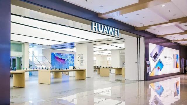 华为|华为遭遇“绊脚石”，4000K自然光+五眼插孔，29.9元热销2.6万件