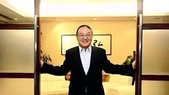考试|联想柳传志的办公室，挂什么书法作品？可见他的野心和抱负有多大