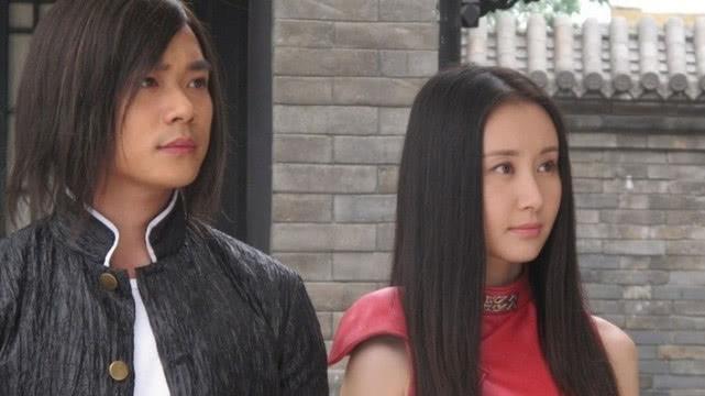 戴尔|还记得“魔幻手机”的傻妞吗？6大功能已实现3个，网友：神预测