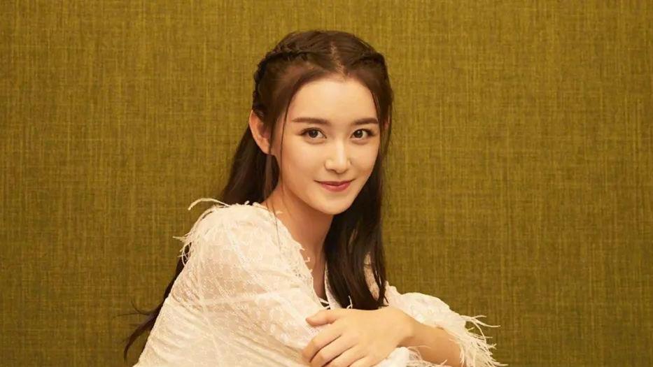 |小八卦，杨紫，沈腾，蒋依依，李易峰，张钧甯