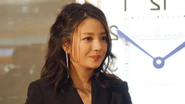 赵薇|“高端玩家”赵薇，资本布局20年，如今走到了终点