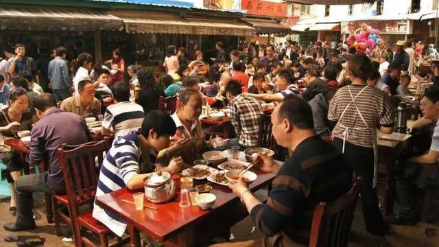 湖北|国内3个“嗜酒如命”的地方，吃早餐都要喝酒，有你的家乡吗