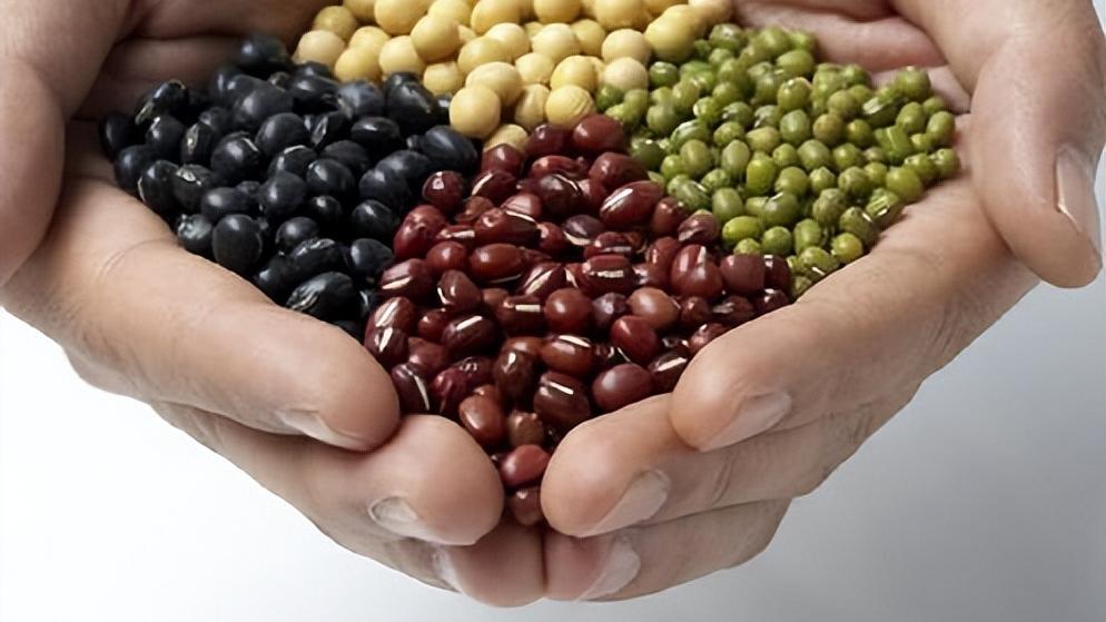 高血压|建议血压高的中老年人，日常养生要吃这2种高钾食物，稳定血压