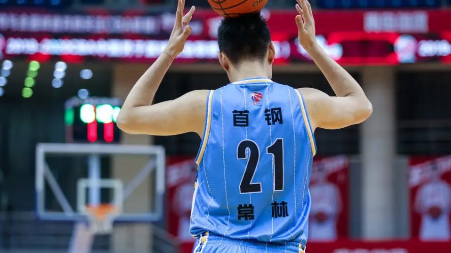 解立彬|首钢重建，34岁名将亮剑，解立彬上位=翻身：被重用+大合同续约