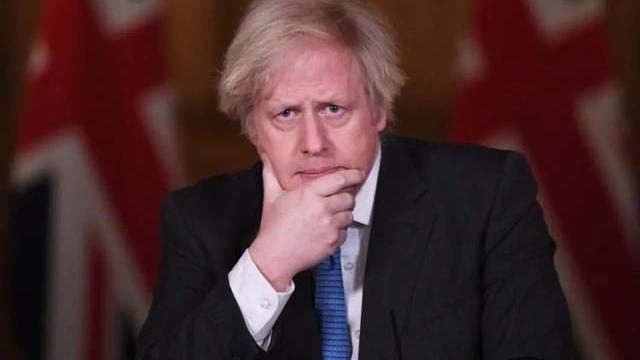 牛仔裤 对俄制裁后果，英国物价疯涨，约翰逊呼吁民众：少吃饭多减肥