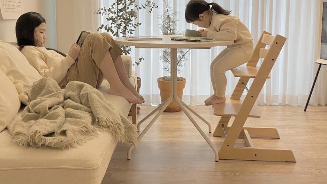 韩国女主的家，简单唯美，她坚持“去客厅化”，呈现独一无二的家