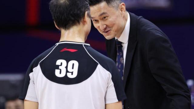 英超|李秋平的话应验了？易建联有点无奈，他却依旧是广东队定海神针