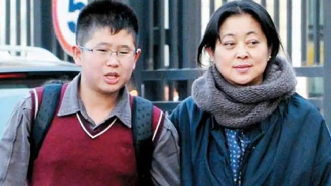 倪萍|主持人倪萍的悲惨人生，以及她永远不会原谅的男人