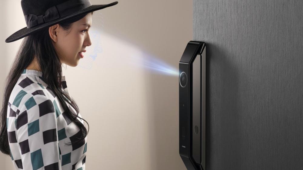 智能门锁|华为推出首款智能门锁配件，同步推出P50E与Nova 9 SE两款手机