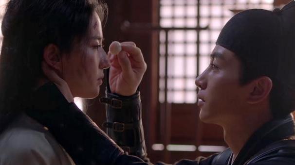 梦华录|一样是展现女友抱，可是这两部剧跟《梦华录》比起来，却有很大的差距