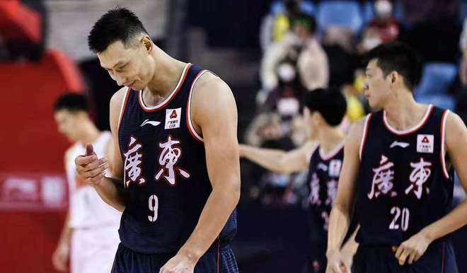 广东男篮|广东男篮放烟雾弹？42%，易建联或效仿詹姆斯，杨鸣真别掉以轻心