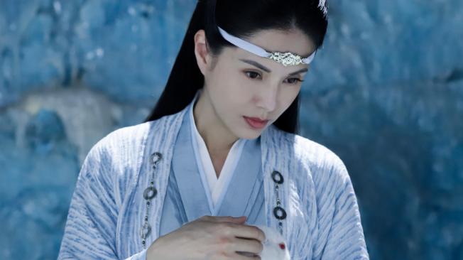 杨幂|小龙女已经是经典，李若彤如今颠覆形象出演反派，演技依旧在线