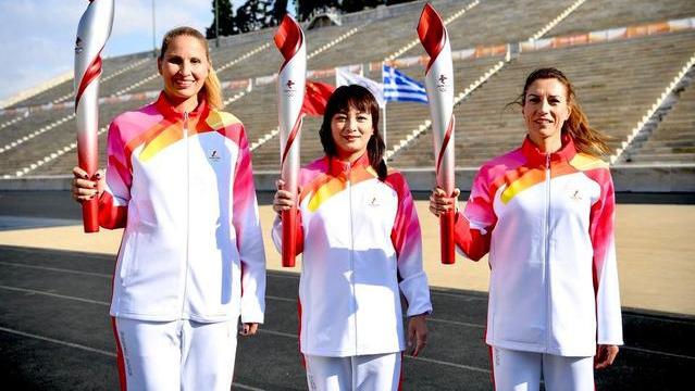 中国女足|欧美网友沸腾，美国女将看完冬奥开幕式数次落泪：被善良中国感动