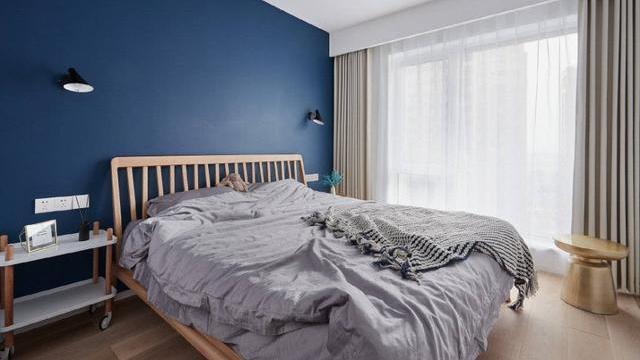 90平米的新家，拆了一面卧室墙，整体宽敞明亮，朋友来了都说太美