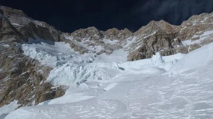 干城章嘉峰|喜讯 | 历经波折，想象尼泊尔队伍于今晨成功登顶8586m干城章嘉峰