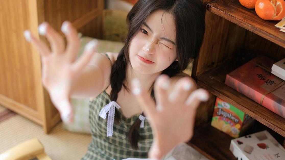 明星素颜 为什么有的女生素颜比化妆好看，对比这些特点，你是吗？