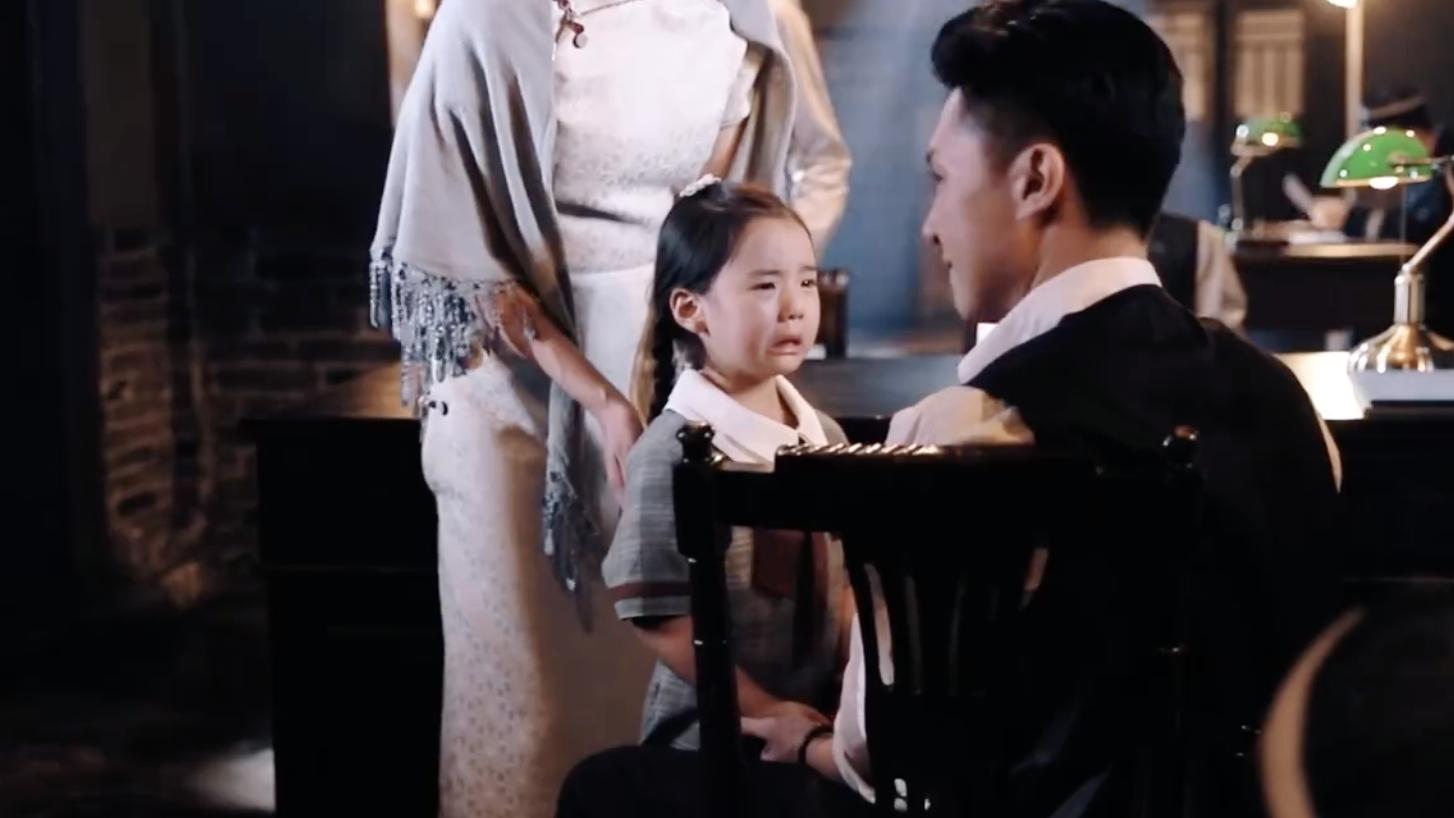 黄磊|当童星？小酒窝随妈妈进组拍戏演技在线，与董璇绯闻男友苏小玎同框