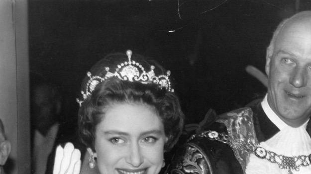 王室珠宝故事：凯特王妃戴莲花皇冠，曾是玛格丽特公主的心头好
