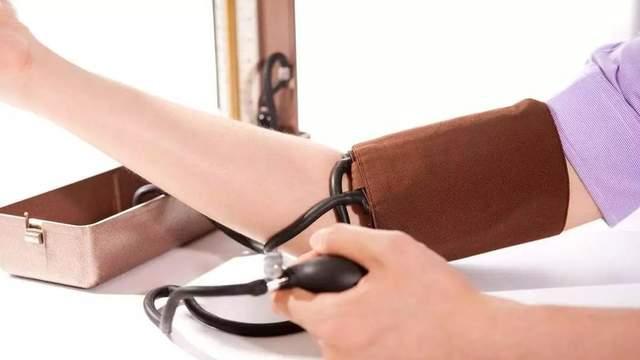 中药|隔着衣服测量血压到底准不准？怎么测量血压最准确？答案在文中