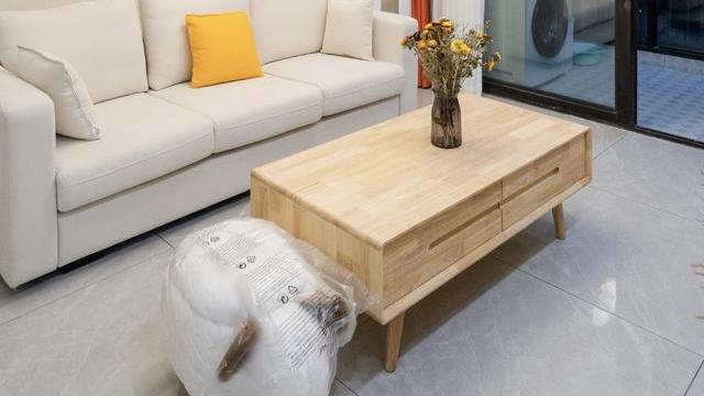 她家97平原木风小三房，极简装修不做电视墙，好看又显得有品位！