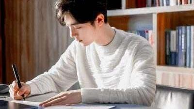 迪丽热巴|艾漫数据：迪丽热巴热度超越肖战，夺得第一，杨紫排名仅第三