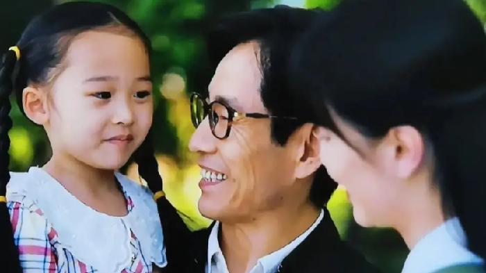 冯化成|人世间：冯化成偷偷给冯玥糖吃，郑娟的辛苦付出算什么呢？