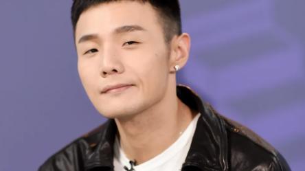 李荣浩|杨丞琳最不愿提及的歌，李荣浩单膝下跪求婚，四年感情被别人取代