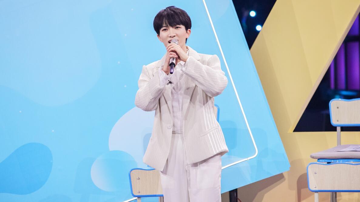 周深|何炅终于扬眉吐气啦！周深助力，《你好星期六》精彩，这结果真好