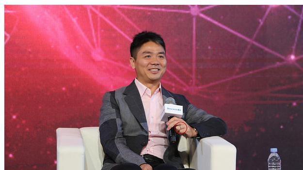 刘强东|马云做出决定后，刘强东也紧随其后，网友：又一个时代落幕了