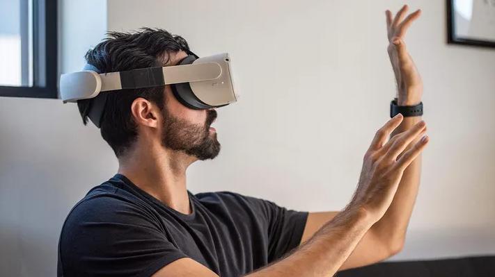 VR|4月底发布，海外“黑科技”可以让用户在 VR 中感受到物体