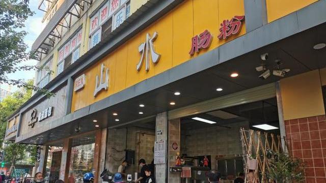 肠粉|广东整条街都在做的美食，有人直接打包20份，香港明星驱车2h来吃