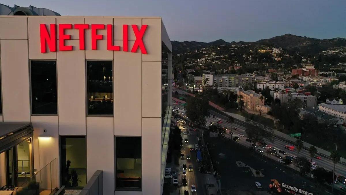 Netflix|Netflix奈飞终于向市场妥协 年底前降低订阅费 并加入广告