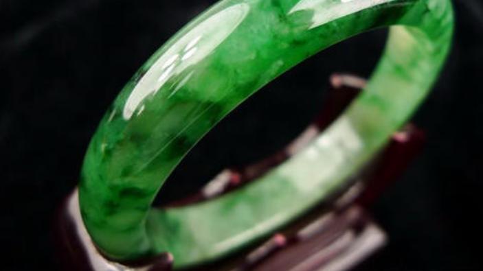 翡翠|知道了这些事情之后，新手小白买翡翠，也能买到真货