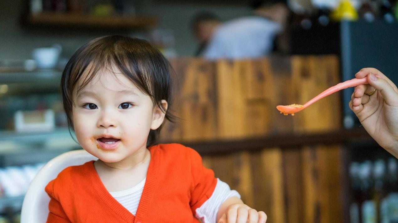 疾病|宝宝的冬季膳食安排，注意三个基本原则，提升宝宝的耐寒力