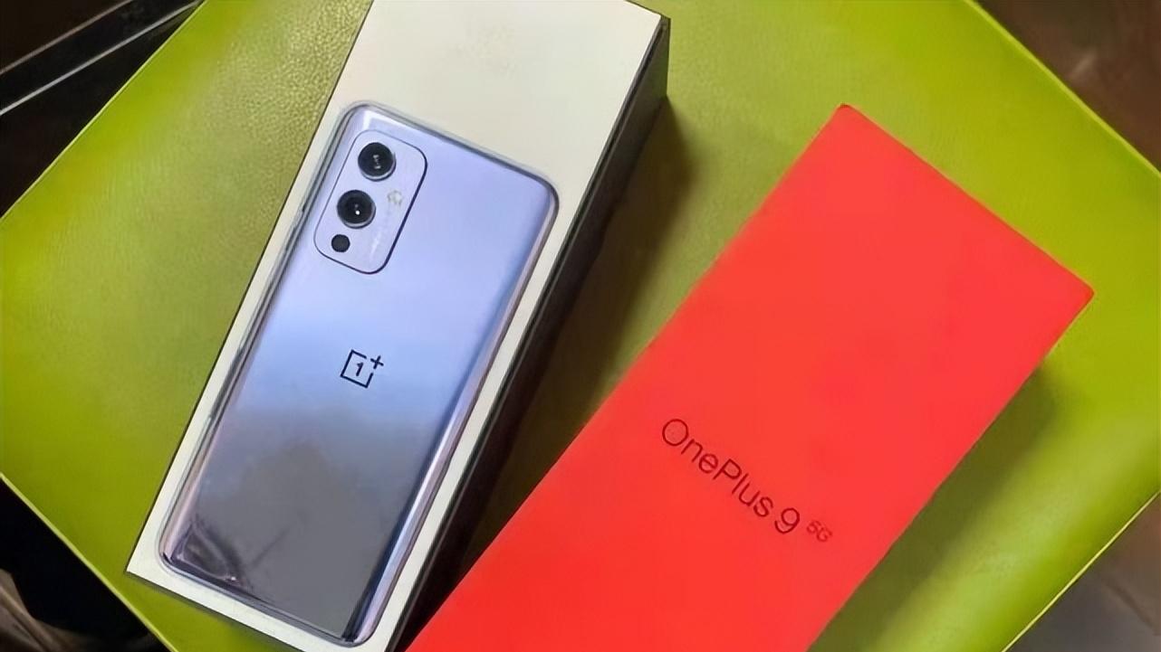 一加科技|一加曾经的高端机一加9，跌至2799元，性价比倒是不错