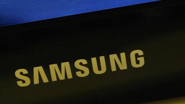 三星|三星GalaxyS21：8+256G降1800收尾，对比国产你会怎么选？