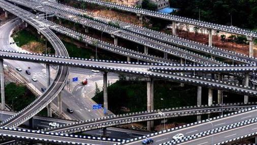 重庆|重庆这座桥真奇葩，走错一步“绕一天”？老司机也很无奈！