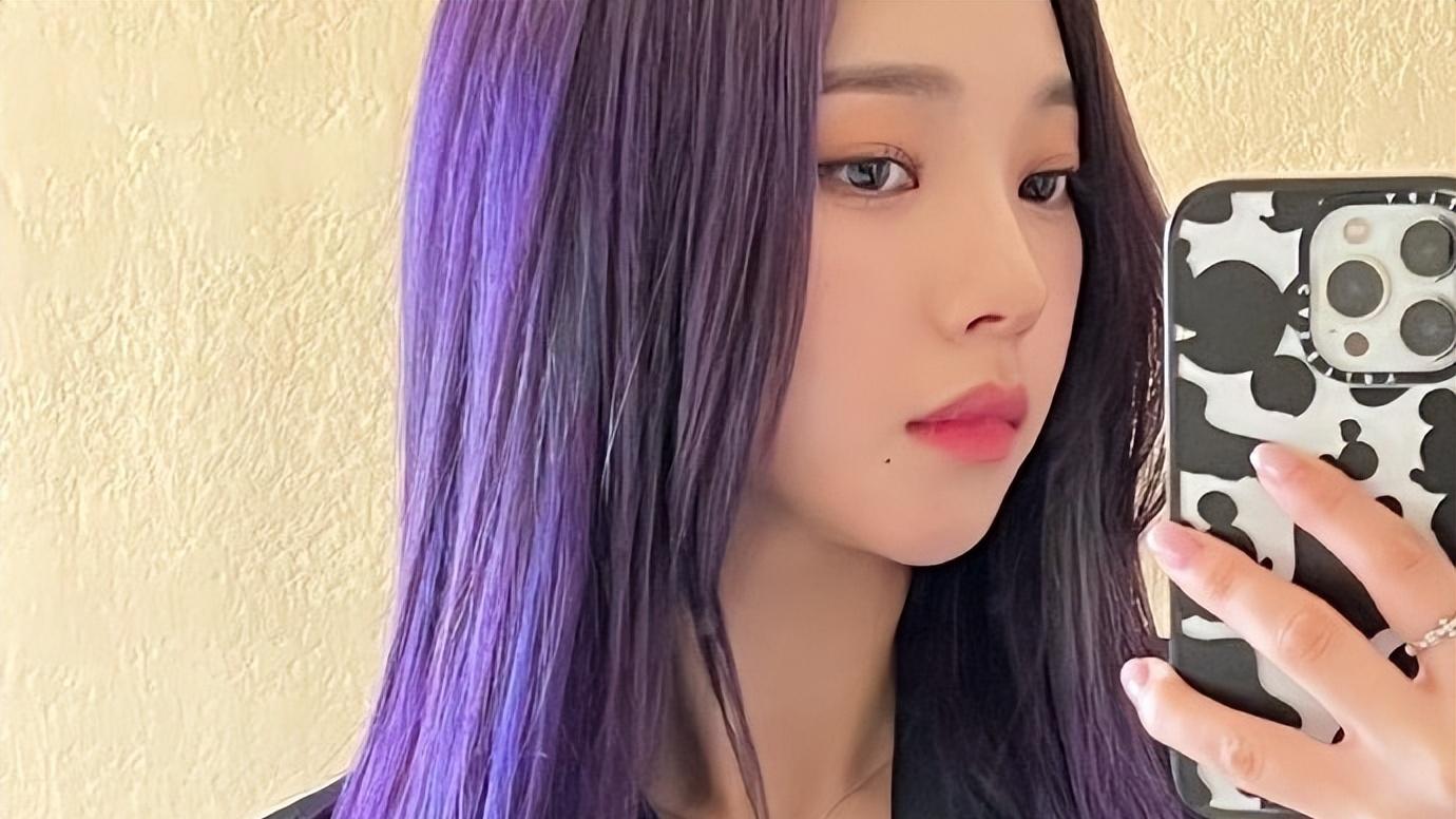 沈腾|修身小西装，洋娃娃般精致的五官，aespa柳智敏，22岁的女团C位