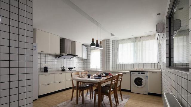 海蓝色的浪漫二人世界，不仅能满足业主的少女心，也能满足实用性