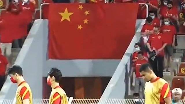 中国足球|媒体人：国足不该换教练的时候换教练，该用老外的时候用土帅！
