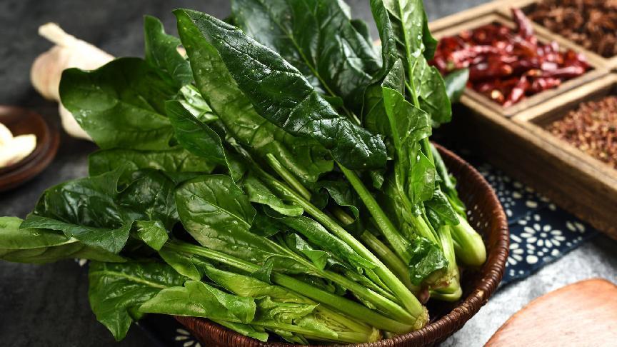 中老年人|中老年人请注意：几种“偷钙”食物要少吃，当心骨头变“脆”，加重疏松