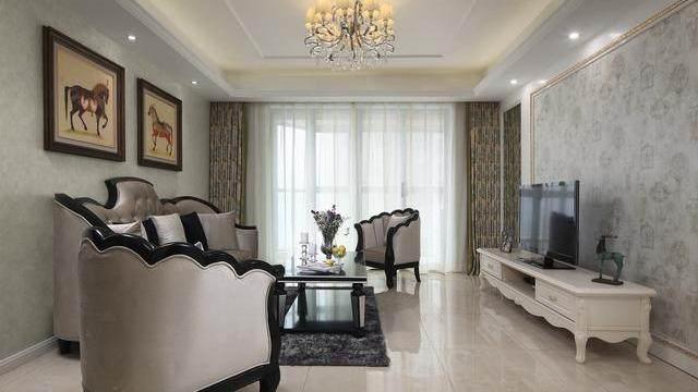 新房装修全屋贴壁纸，味道真重晾了3个月还没散味，好看但不环保